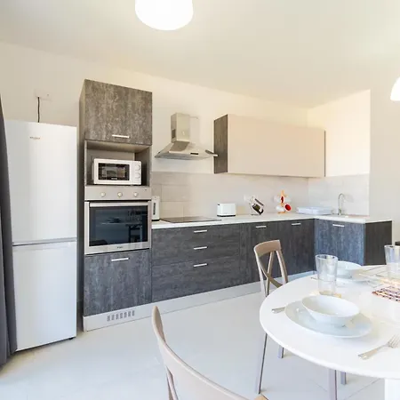 Spacious Brand New 3 Bdr 2bth Bugibba *