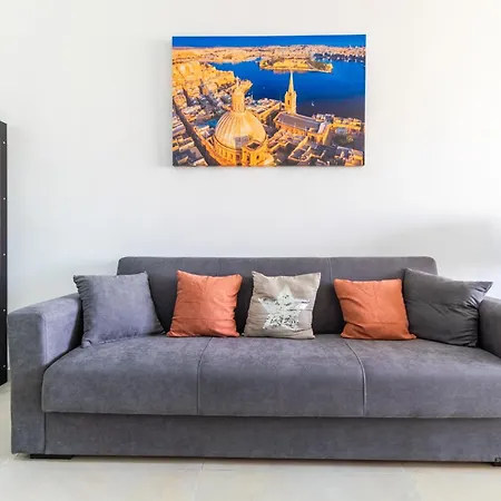 Spacious Brand New 3 Bdr 2bth Bugibba * St. Paul's Bay