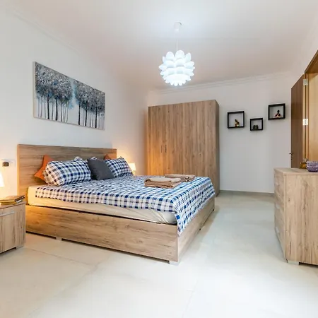 Apartament Spacious Brand New 3 Bdr 2bth Bugibba