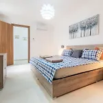 Spacious Brand New 3 Bdr 2bth Bugibba Apartmán St. Paul's Bay