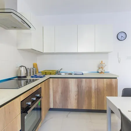 Apartment Spacious Brand New 3 Bdr 2bth Bugibba