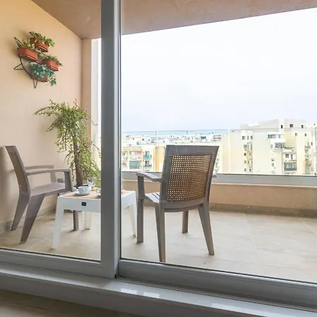 Spacious Brand New 3 Bdr 2bth Bugibba Apartment