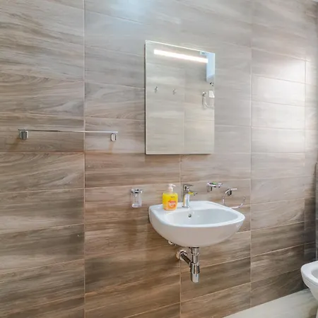 Spacious Brand New 3 Bdr 2bth Bugibba