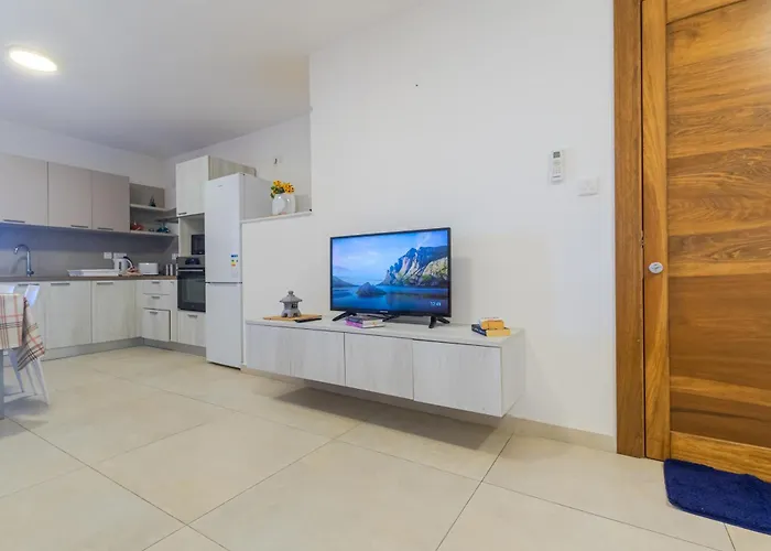 Apartment Spacious Brand New 3 Bdr 2bth Bugibba St. Paul's Bay