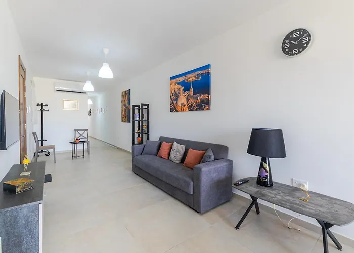 Apartment Spacious Brand New 3 Bdr 2bth Bugibba