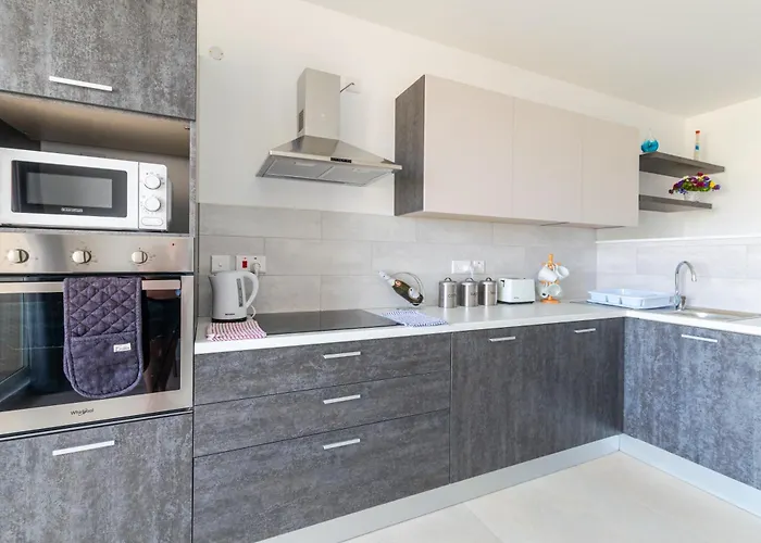 Spacious Brand New 3 Bdr 2bth Bugibba