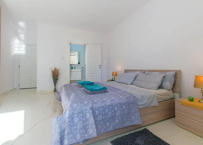 Apartment Spacious Brand New 3 Bdr 2bth Bugibba St. Paul's Bay