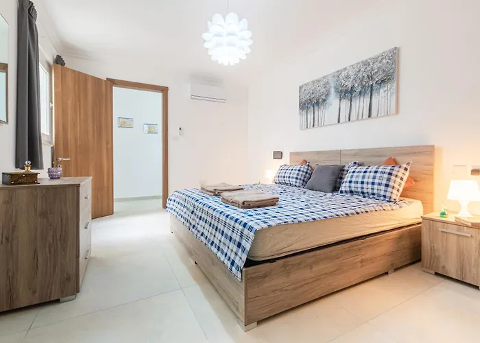 Spacious Brand New 3 Bdr 2bth Bugibba Apartment St. Paul's Bay